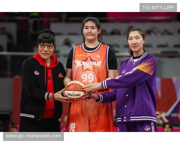 [篮球公园]传奇自传承 2024中国篮球名人堂举办.